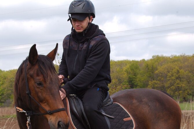 horseback riding tour in Prague - Reaching Mníšek pod Brdy from central Prague