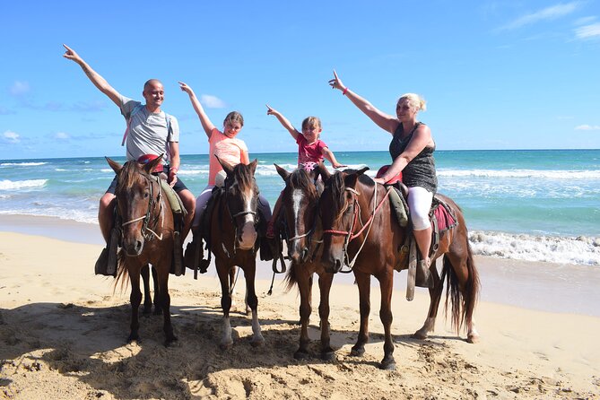 Horseback Riding Tour on the Beaches of Punta Cana - From the estancia to the shore