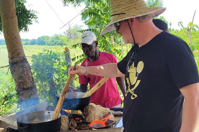Horses, Buggy, and plantation in Chocaci Ranch - Starting with the plantation and its everyday products