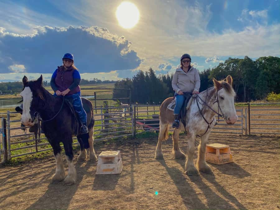 Hunter Valley: Sunset Horse Riding Tour 90min - How the guide affects the experience