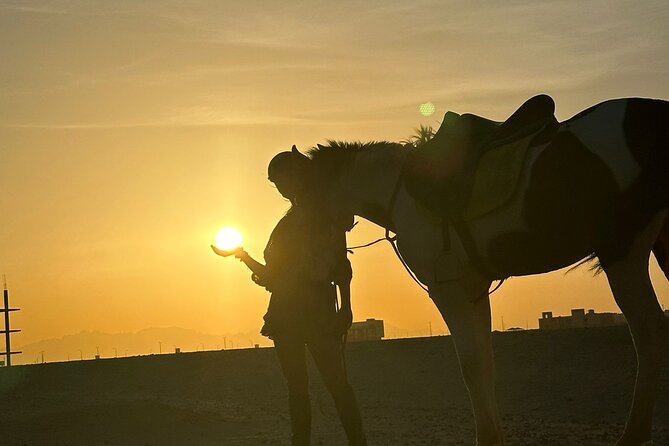 Hurghada: Red Sea & Desert Horse Riding Tour with Swimming - Food, drinks, and the finish at the stable