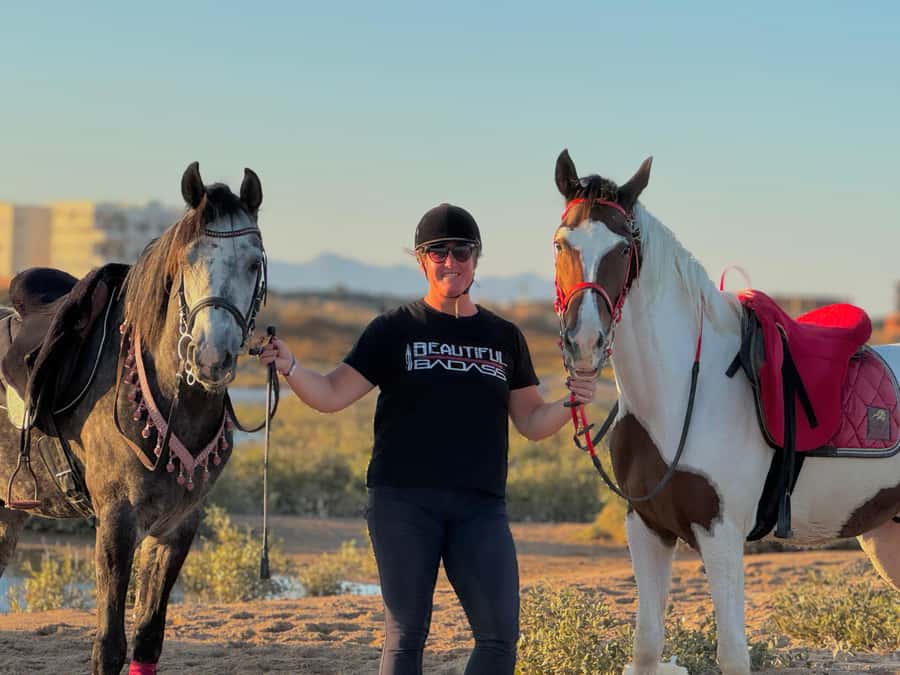 Hurghada: Sea & Desert Horse Riding tour/w Swimming&Transfer - Guides, safety, and the horse-care question