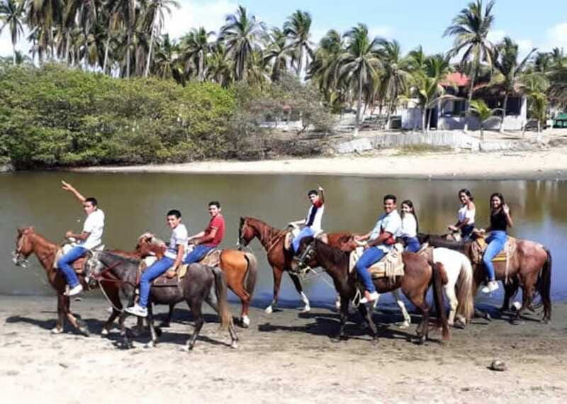 Ixtapa: Horseback Riding & Snorkeling - Lunch, two drinks, and a scenic pause