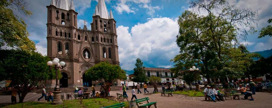 Jardín: Horseback Ride with Coffee Villa and Waterfall - Horseback riding to the waterfall