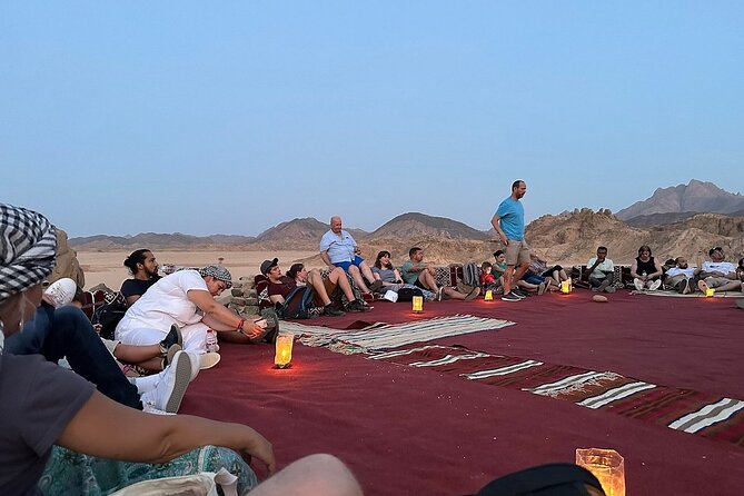 Jeep Cruise Stargazing with Horse Riding & BBQ Dinner - Hurghada - Meeting people at a Bedouin village