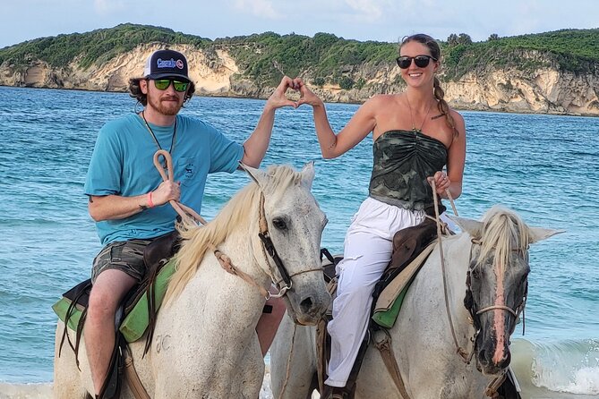 Jungle and Beach Horse Ridding round trip transportatin. - What the $51 Price Really Covers