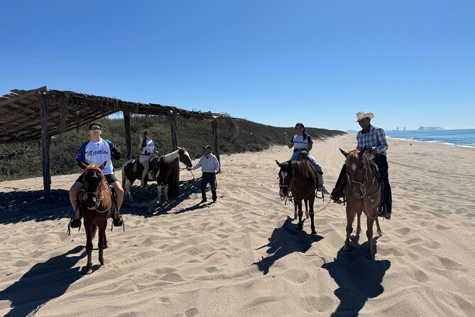 Jungle and Beach Horseback ride Tour in Pacific Coast - The ranch meal: what is included