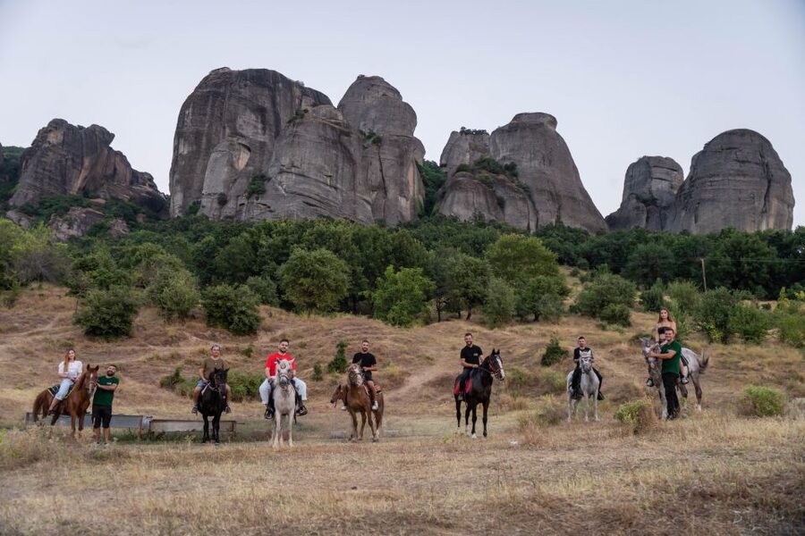 Kastraki: Meteora Morning Horse Riding with Monastery Visit - The guide’s role and the value of local knowledge