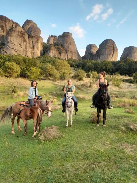 Kastraki: Meteora Sunset Horseback Riding - How the small group affects the experience