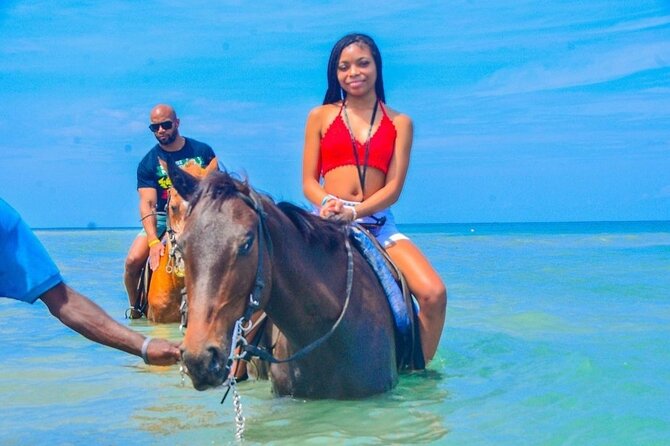 Kennedy's Horseback riding, Blue Hole and Secret Falls from Montego Bay - A short stop at Linda’s Café