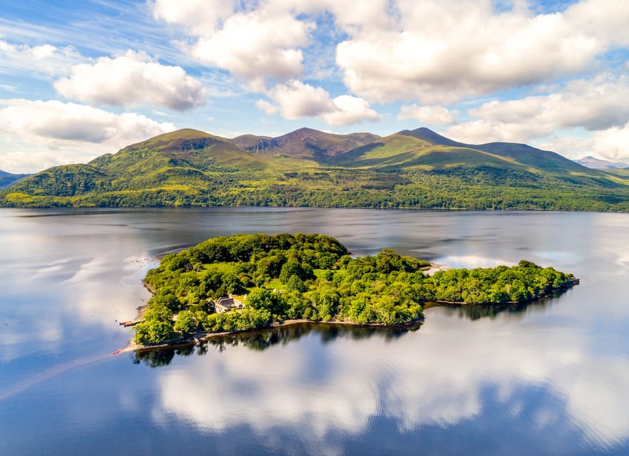 Killarney: Gap of Dunloe Pony, Trap & Traditional Boat Tour - Ross Castle is the right place to begin