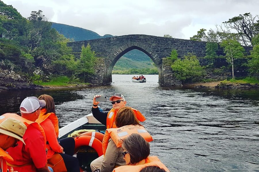 Killarney: Gap of Dunloe Pony, Trap & Traditional Boat Tour - The Gap of Dunloe by pony and trap