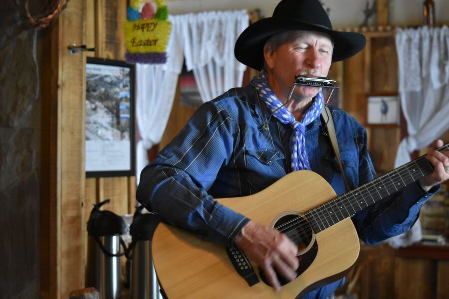 Las Vegas: Grand Canyon Ranch Tour with Horseback/Wagon Ride - From Las Vegas to Hoover Dam in two hours