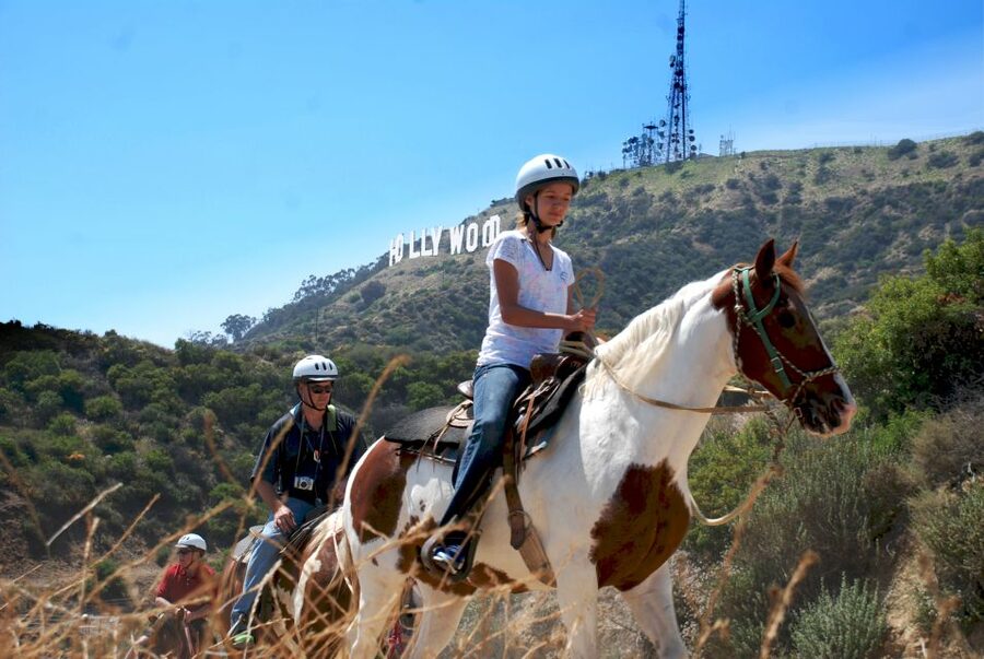Los Angeles: 2-Hour Hollywood Trail Horseback Riding Tour - Riding into Griffith Park from Sunset Ranch