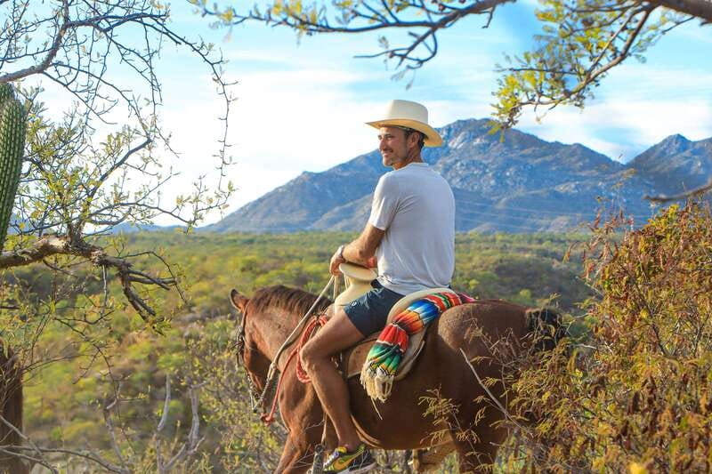 Los Cabos: Horseback Riding in Canyon a Mexican Experience - Meeting the macaws, reptiles, and other animals