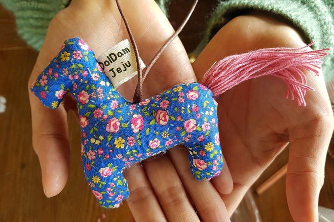 Making Jeju Pony Doll at Peaceful Seaside cafe - Why the seaside setting changes the experience