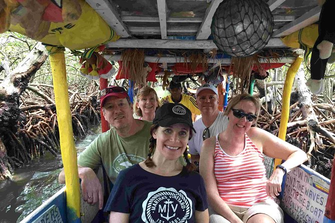 Mangrove tour,Horseback Riding, Snorkeling and beach in Roatan - Oak Ridge and Captain Alex’s mangrove route