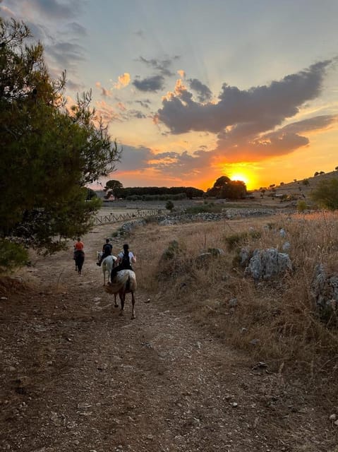 Matera: sunset horseback riding tour on Murgia - Leaving Masseria Morsara on horseback