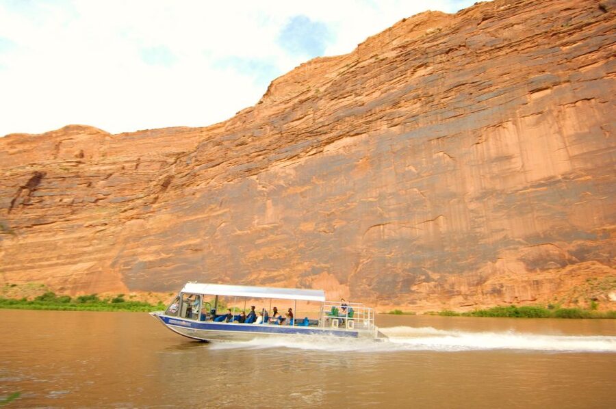 Moab: 3-Hour Jet Boat Tour to Dead Horse Point State Park - Starting beside the Colorado River north of Moab