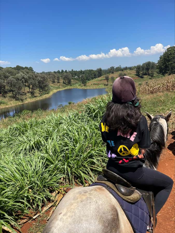 Nairobi: Horseback Riding Tour Through Maize Plantation - A country ride near Nairobi’s urban edge