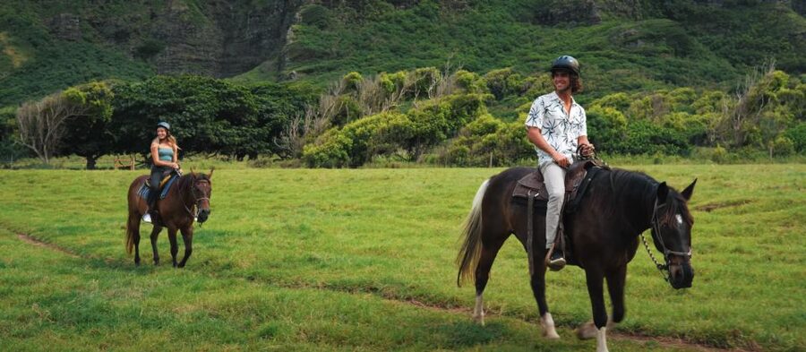 Oahu: Kualoa Hills and Valleys Horseback Riding Tour - Is $162 a fair price?