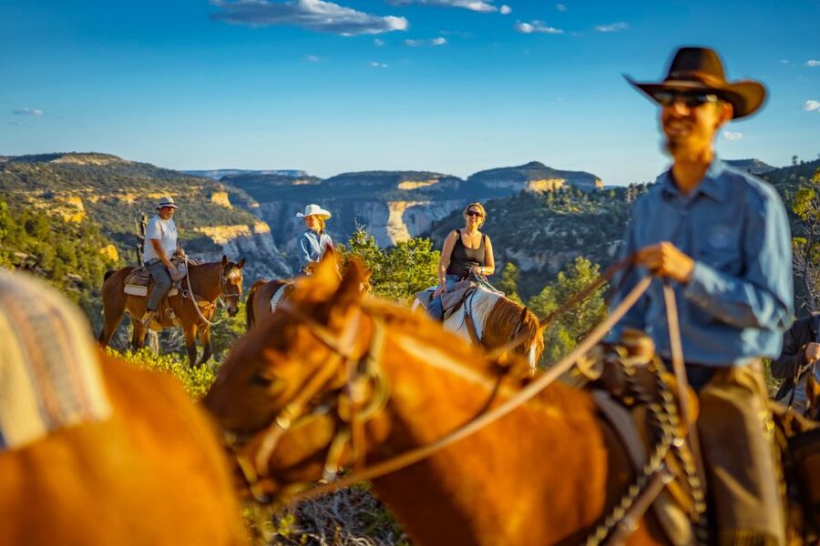 Orderville: Checkerboard Evening Shadow Horseback Ride - What to wear and bring for comfort