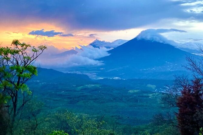Pacaya Volcano Luxury Sunset Horseback Riding Tour/ Dinner Cooked by-Lava Chef - Crossing the lava-rock route