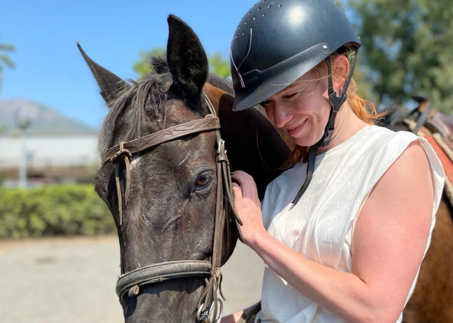 Pompeii: Ruins Tour and Mount Vesuvius Horseback Ride - A Vesuvian lunch with wine tasting