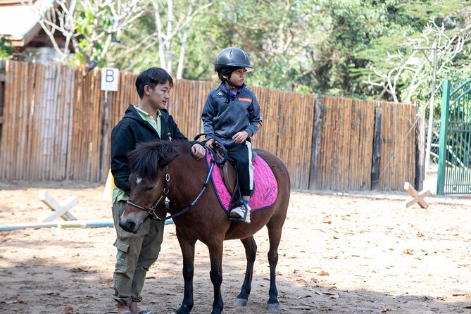 Pony Riding in Luang Prabang - Meeting a Hmong horse in the Lao countryside