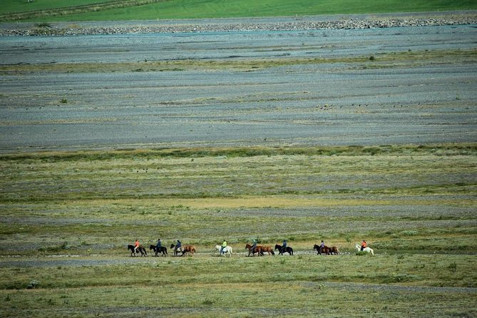 Private 3-Hour Horseback Riding Tour - Clothing, fitness, and comfort