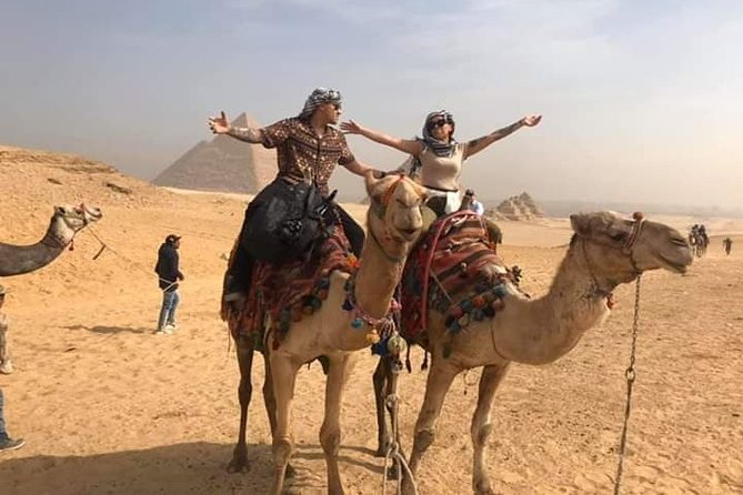 Private Camel or Horse Ride around the Giza Pyramids - The pyramid views and the photo stop