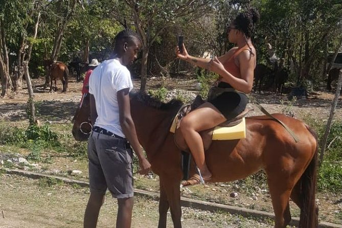 Private Horseback Riding from Ocho Rios with Guide - What the private format really changes