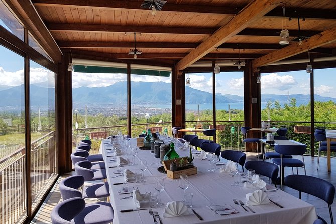 Private Pompeii, Horse Riding & Lunch Tour w/ Pick up included - One hour on horseback through a vineyard