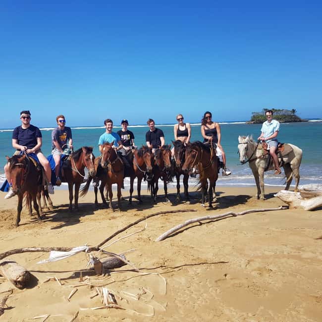 Puerto Plata: Horseback Riding Tour - A beach ride with a countryside start