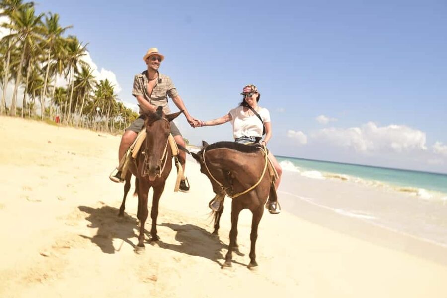 Punta Cana: Horseback Ride to Macao Beach - From the ranch to Macao Beach