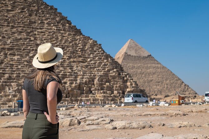 Pyramids of Giza Photoshoot & Tour with Camel, Horse & Shopping - The included shopping stop