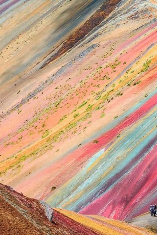 Rainbow mountain horseback riding tour + Buffet Lunch - What to pack for the high-altitude morning