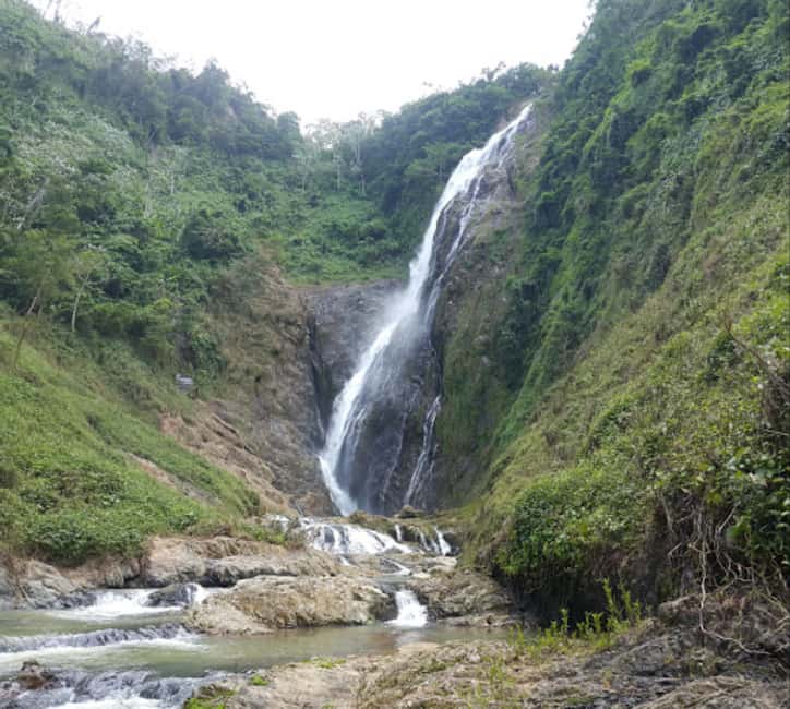 Salto La Jalda: Leaping La Jalda Hiking or Horse Riding Tour - Through cacao, coffee, and coconut forest