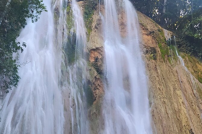 Samana, Bacardi Island Horse Limon Waterfall - Samaná by safari truck
