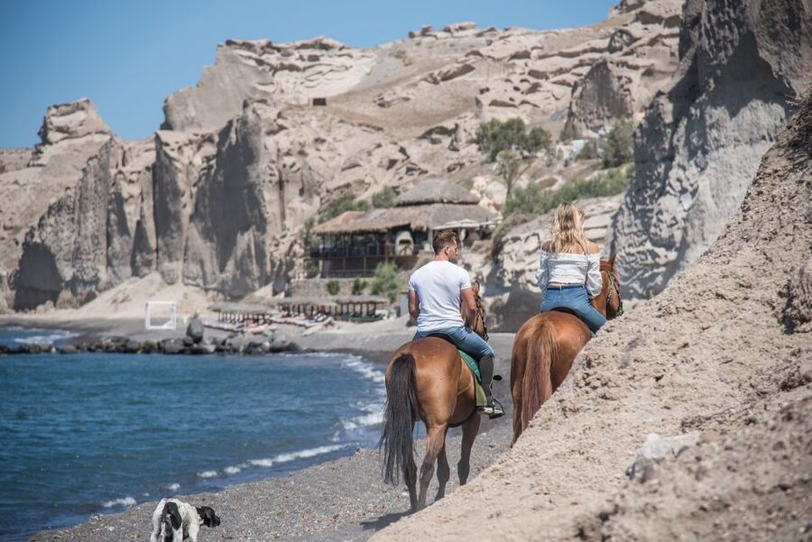 Santorini: Horse Riding Trip to Black Sandy Beach - Getting to Efippos and planning your day