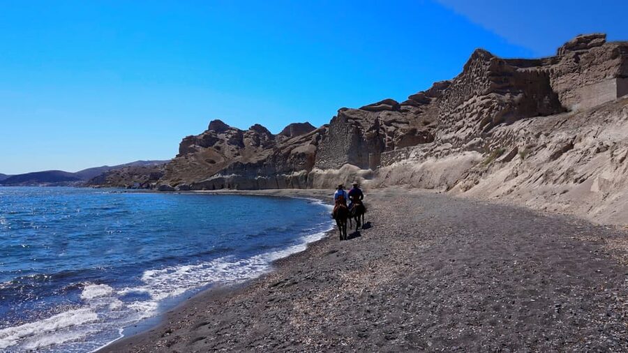Santorini: Horseback Riding Tour on the Beach - Reaching the black-sand beach