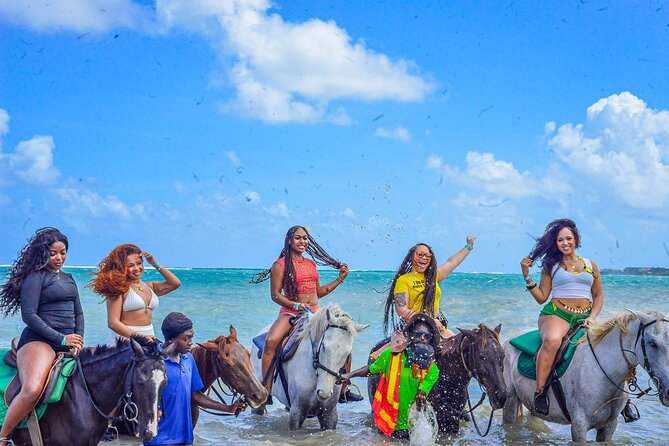 Shared Tour in Ocho Rios with Horseback Riding and Swimming - Into the sea at the beach