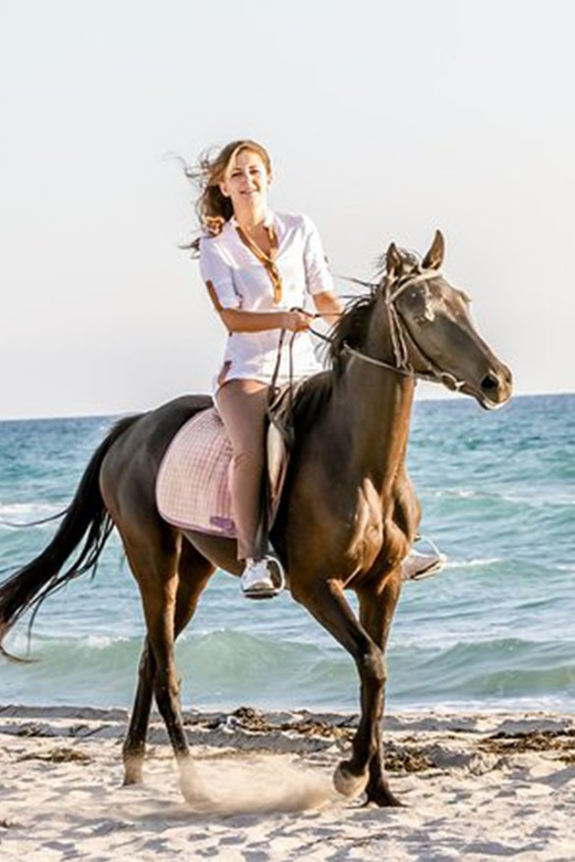 Side: Horseback Riding Tour in Nature - What to wear and bring