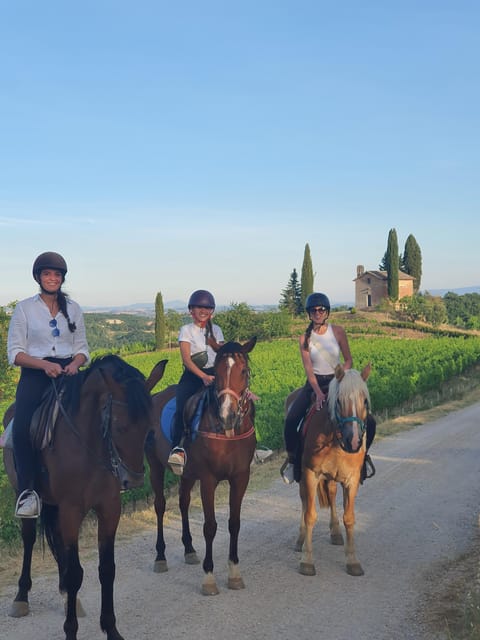 Siena: Horseback Riding Tour in the Tuscany Countryside - What to wear and bring