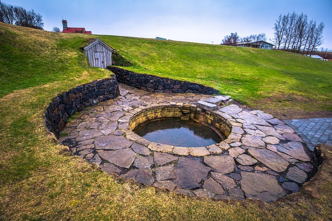Silver Circle: Lava Cave, Waterfalls & Iceland Horses-Small Group - Why the Silver Circle feels different from the Golden Circle