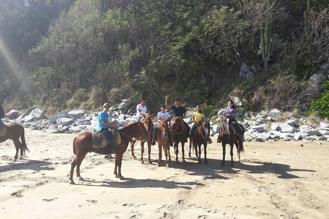 Small-Group Half-Day Kayaking and Horse Riding with Lunch - How the small group changes the day