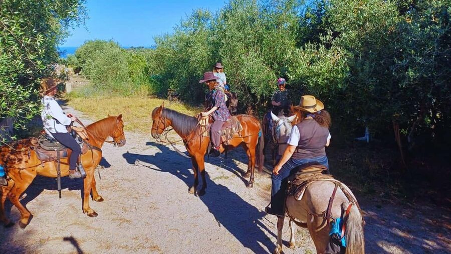 Sorrento: Horseback Riding Tour with Guide - Riding toward the Chapel of San Sebastiano