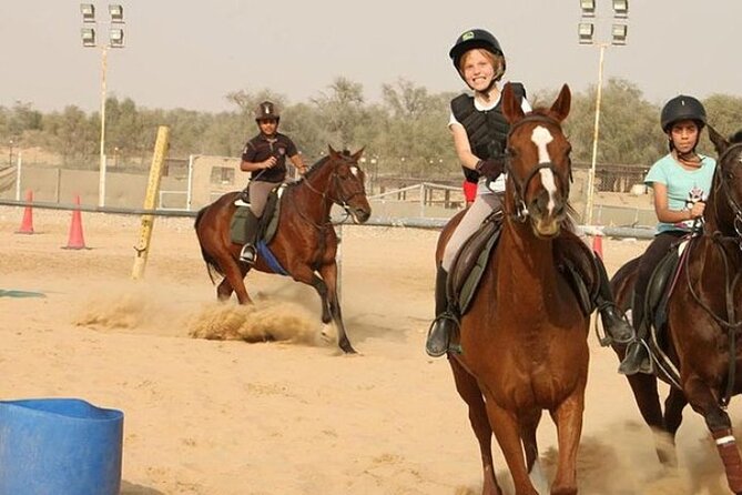 Sunrise Horse Riding Dubai - Watching the desert change color
