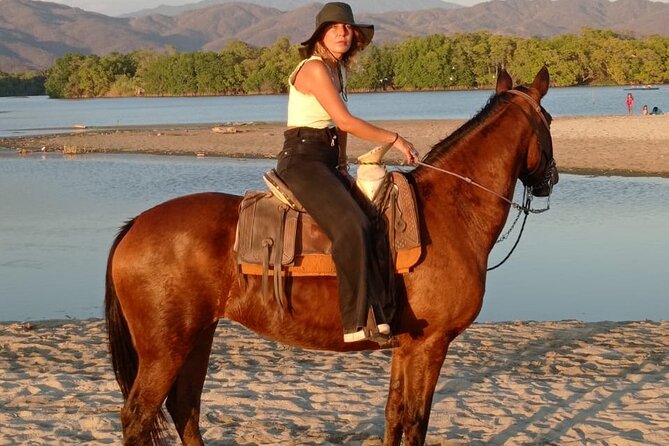 Sunset by horse (river and beach) - What to wear for four hours on horseback