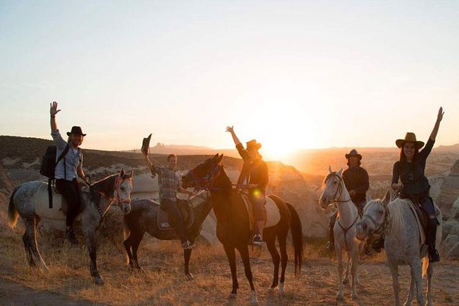 Sunset Horse Back Riding tour - Why sunset horseback riding works so well in Goreme